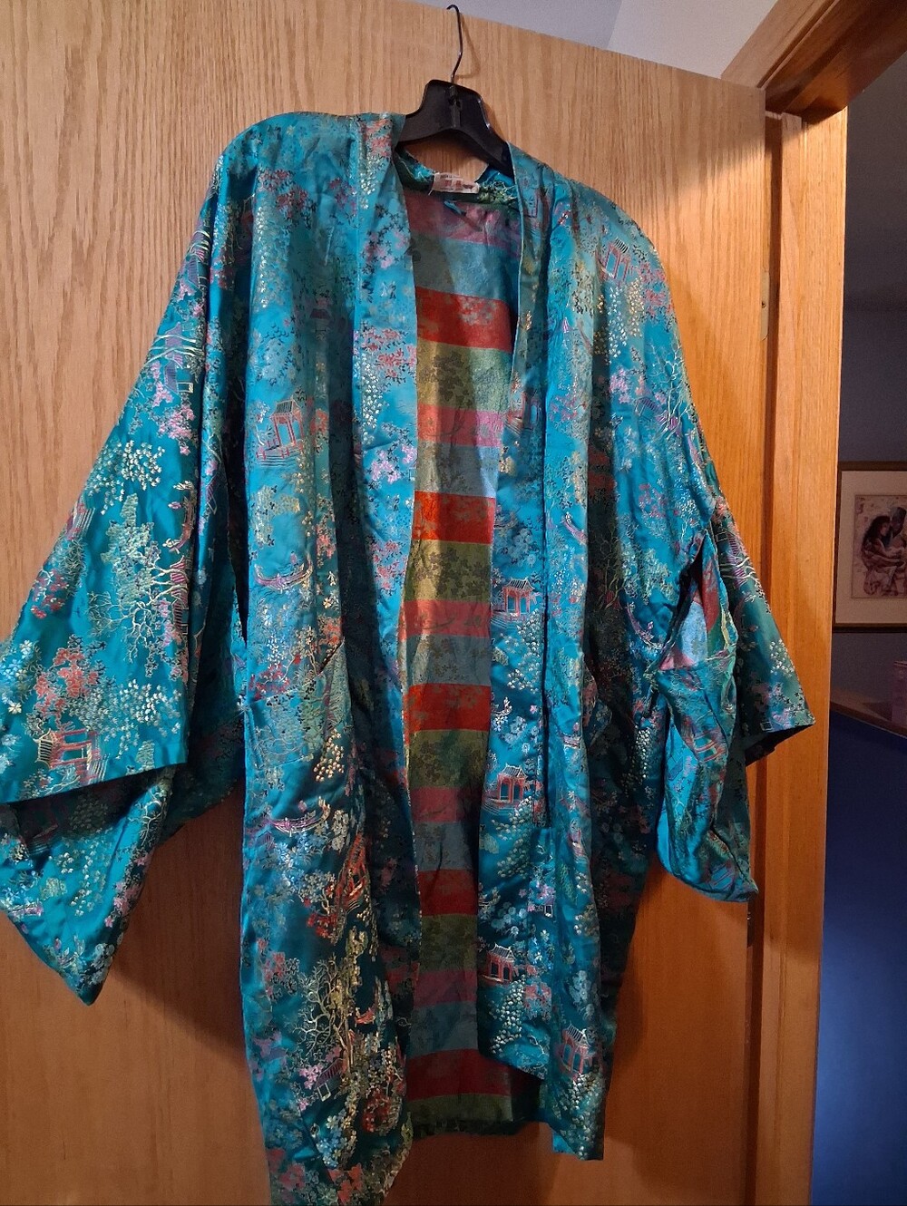 vintage kimono 100% rayon garment from Chinese brand Double Peach Artsy